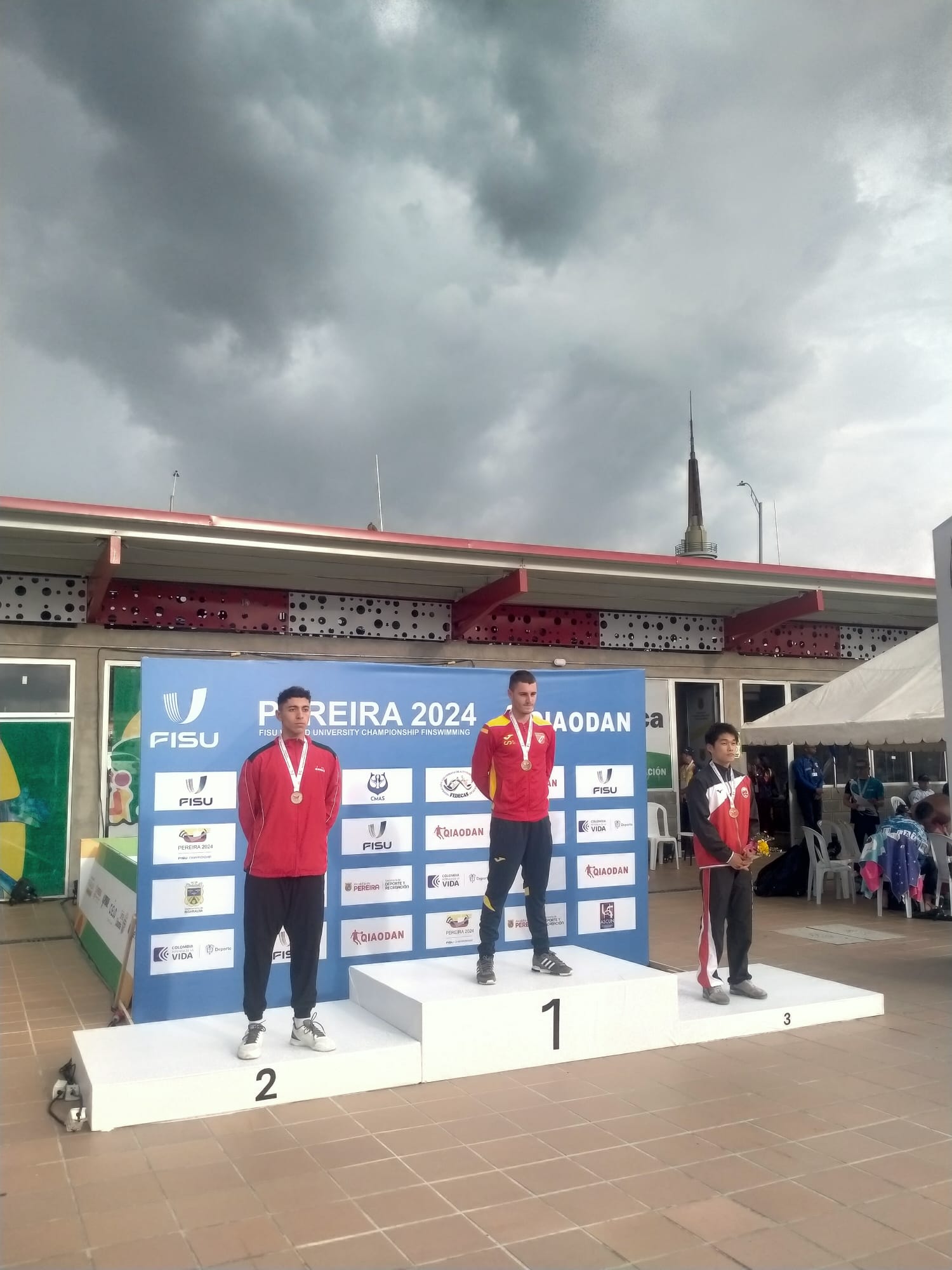 Oier Irisarri se alza con el oro en el Mundial Universitario de Natación con Aletas